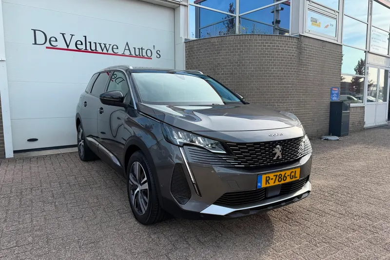 Peugeot 5008 (2022)