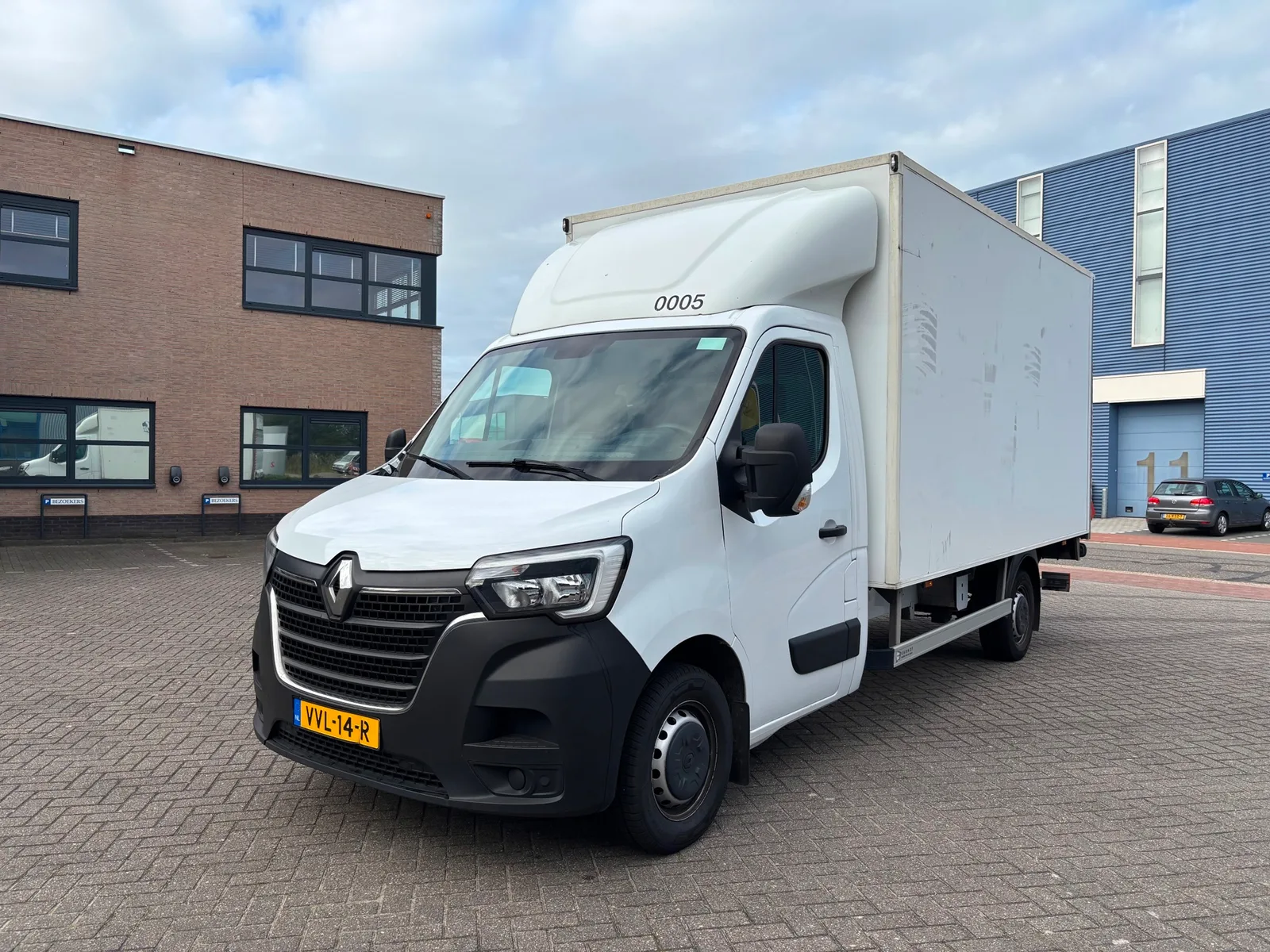 Renault Master (2023) — foto 1