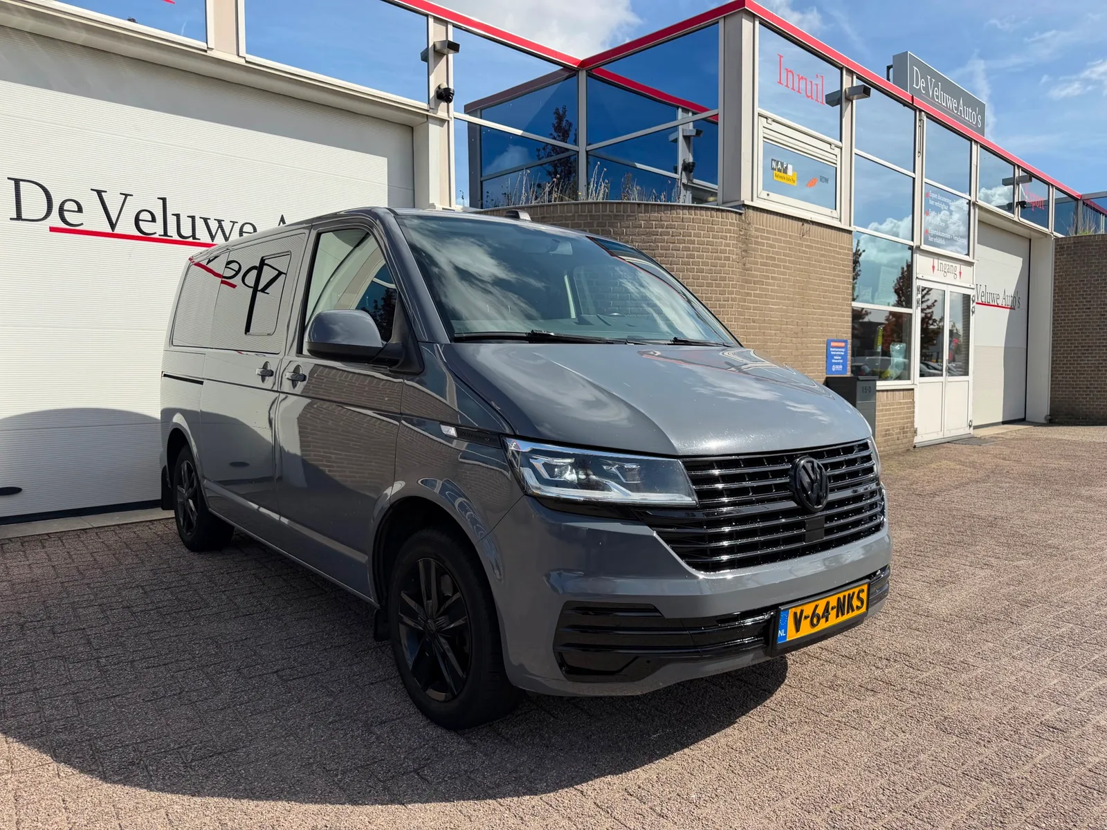 Volkswagen Transporter (2020) — foto 1