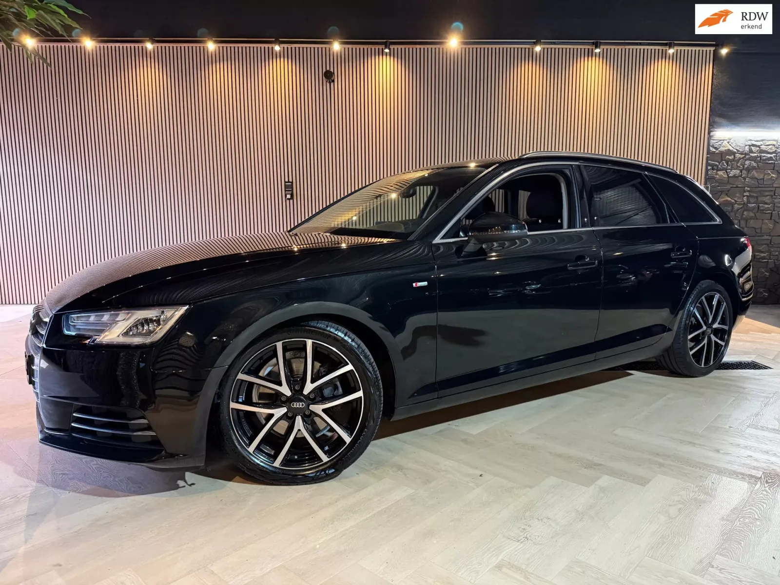 Audi A4 (2016) — foto 1