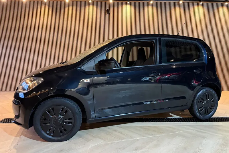 Volkswagen Up! (2013)