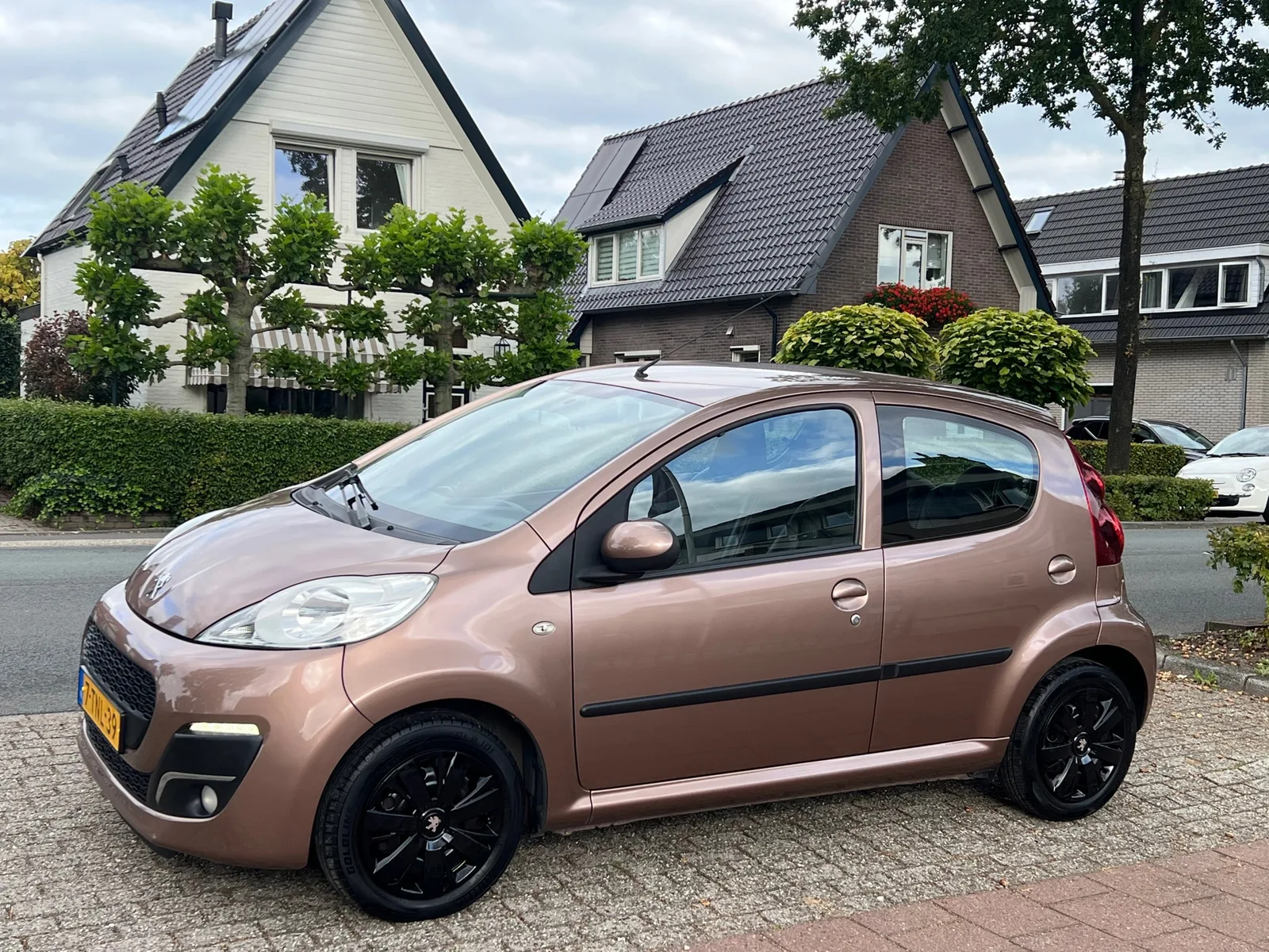 Peugeot 107 (2014) — foto 1