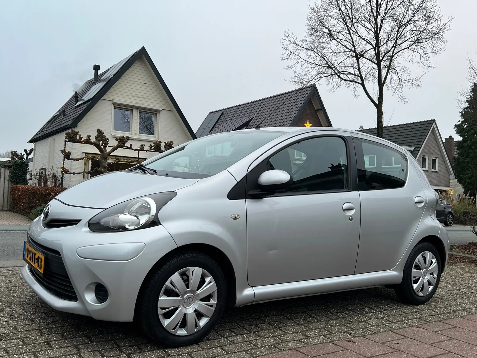Toyota Aygo (2013) — foto 1