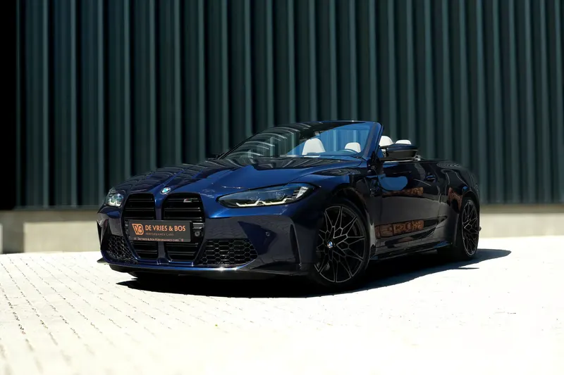 BMW M4 (2023)