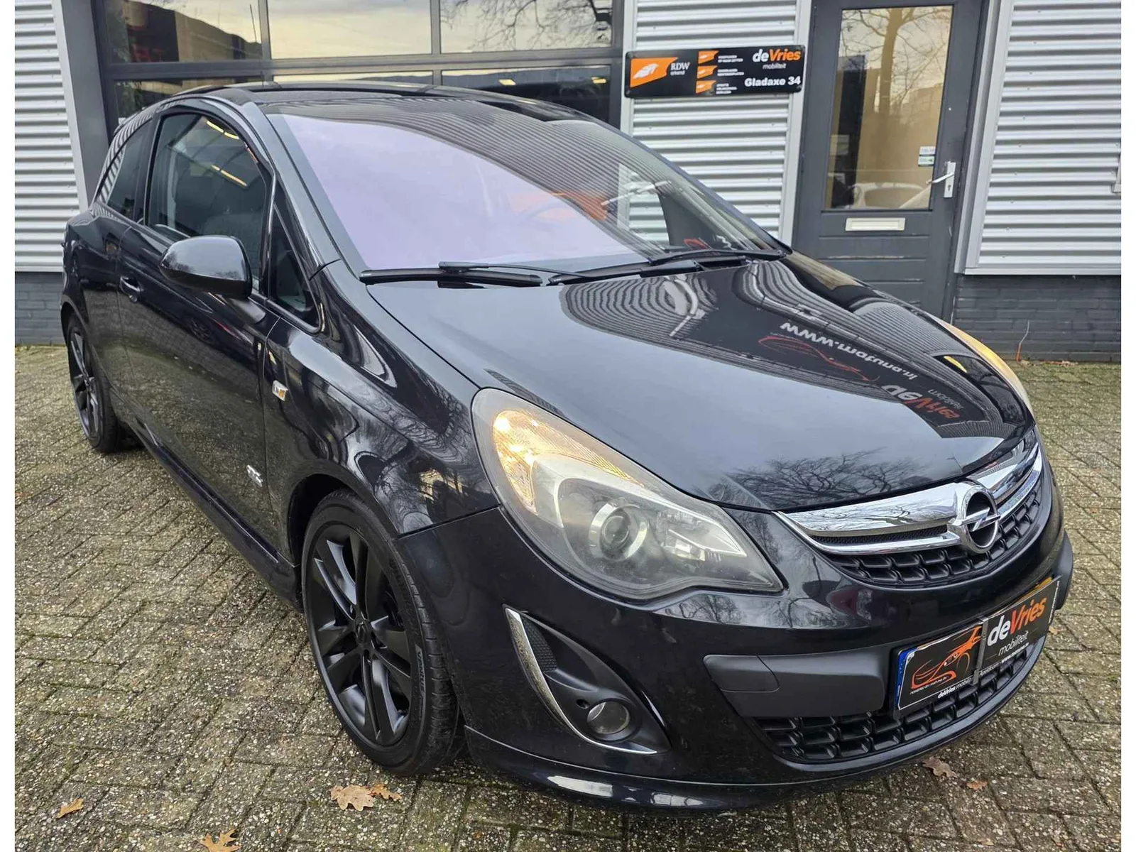 Opel Corsa (2012) — foto 1