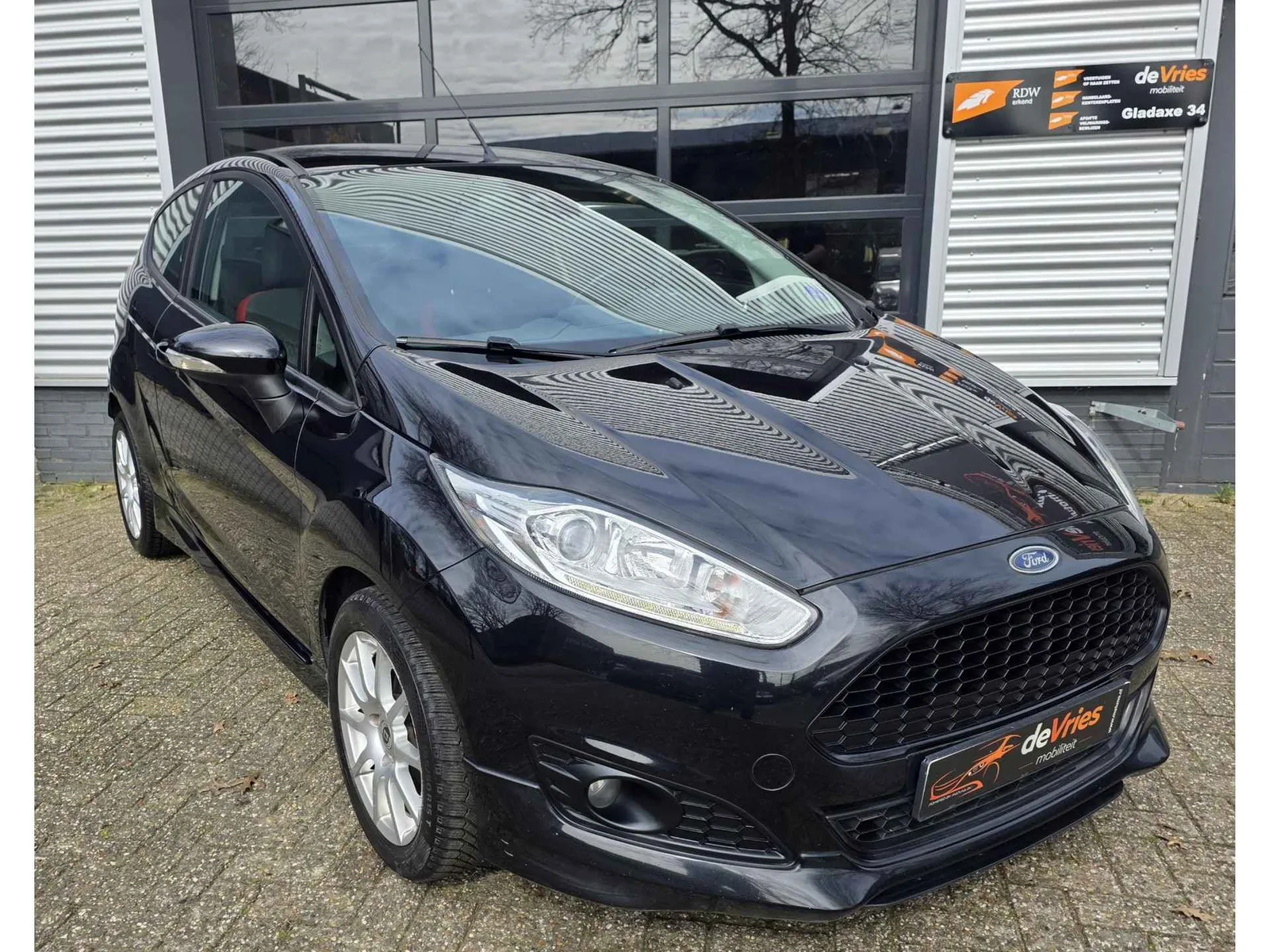 Ford Fiesta (2014) — foto 1