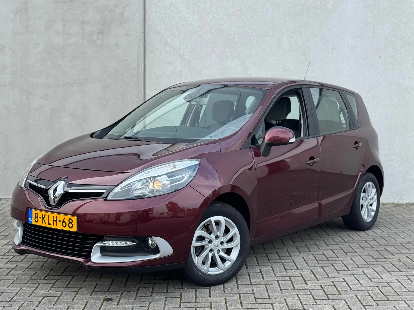 Renault Scénic (2013) — foto 1
