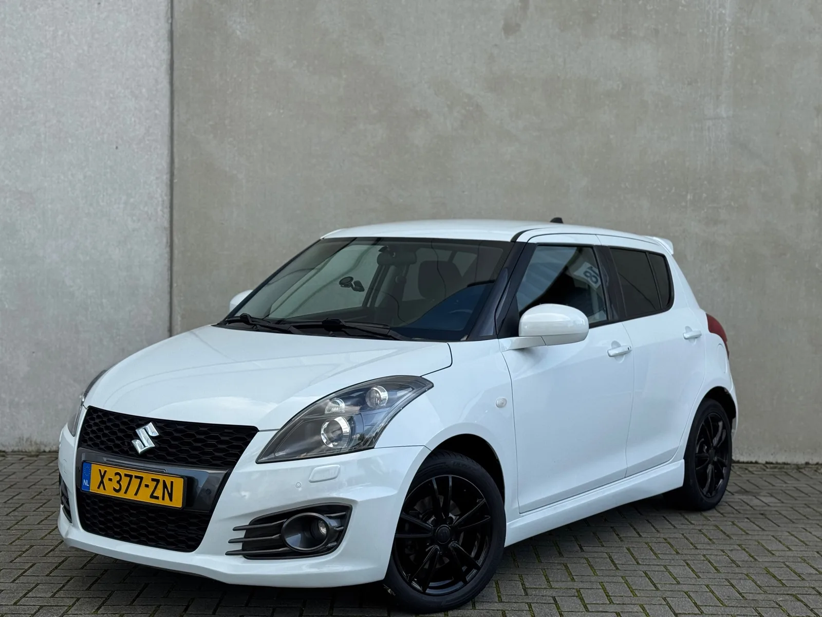 Suzuki Swift (2014) — foto 1
