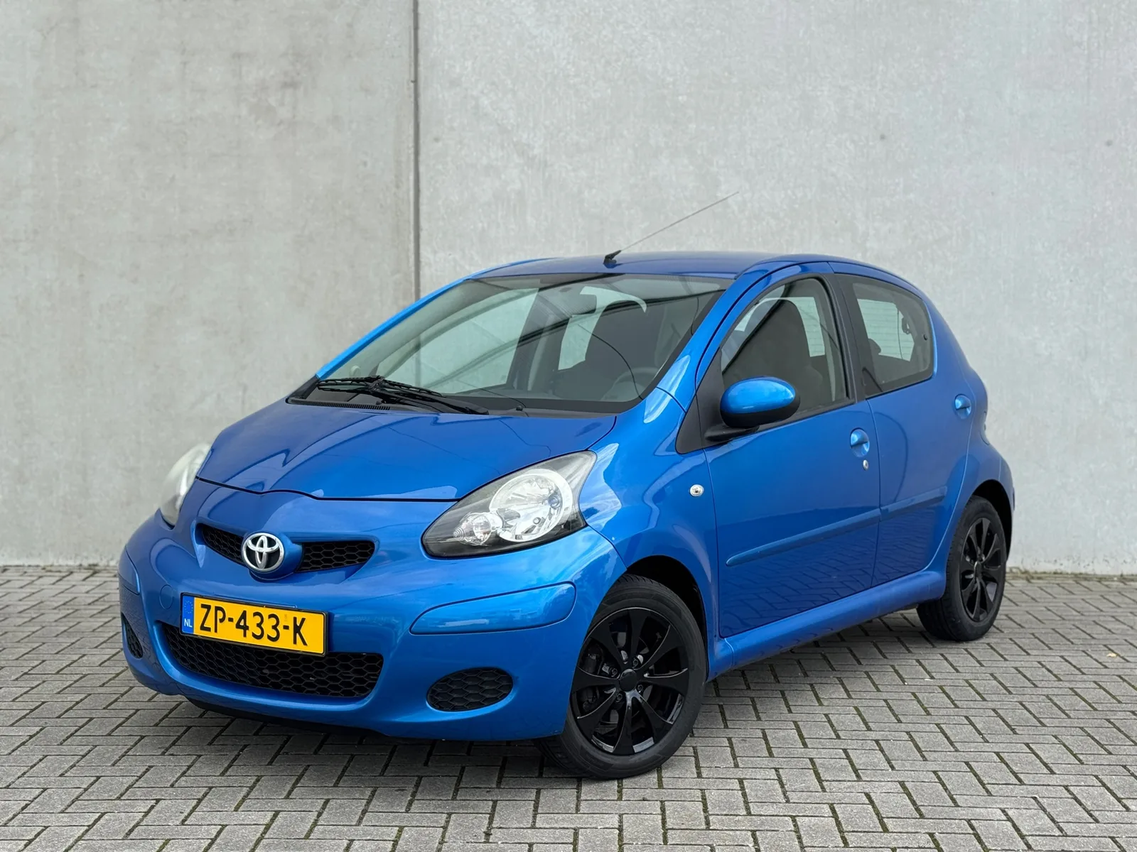 Toyota Aygo (2009) — foto 1
