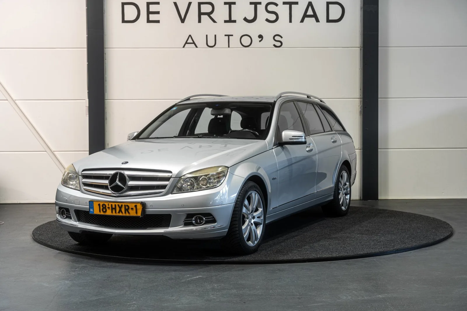 Mercedes-Benz C-Klasse (2009) — foto 1