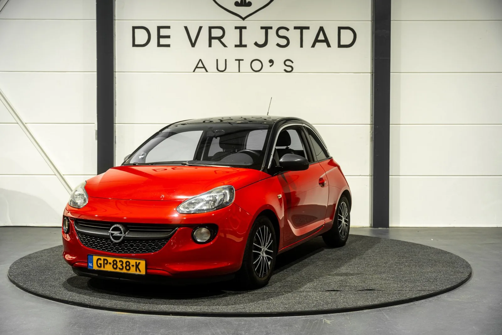 Opel Adam (2013) — foto 1
