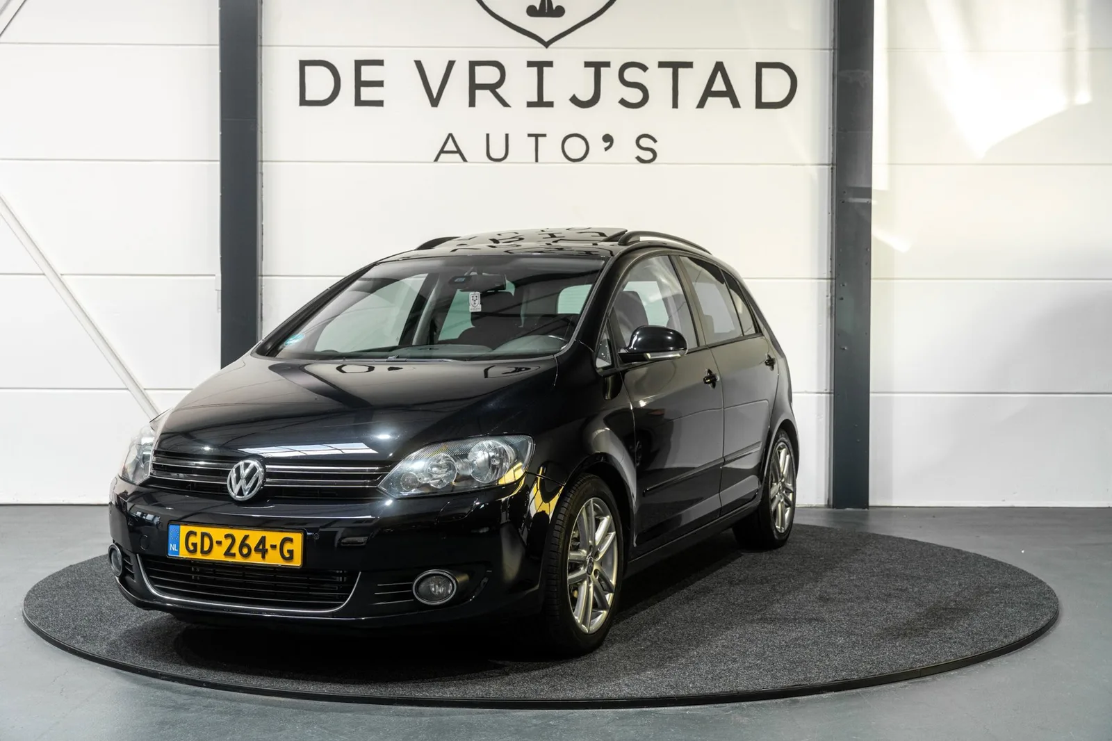 Volkswagen Golf Plus (2011) — foto 1