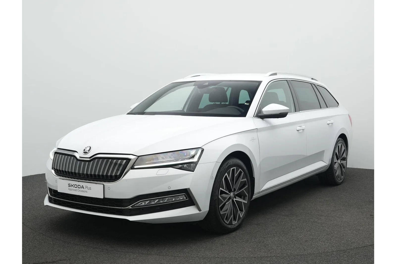 Škoda Superb (2023) — foto 1