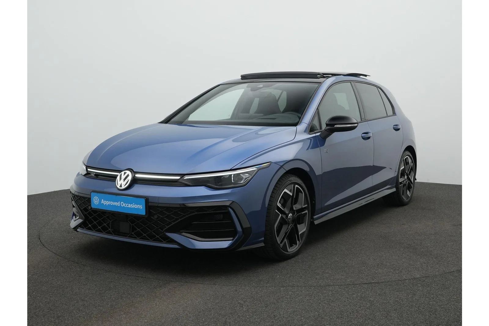 Volkswagen Golf (2025) — foto 1