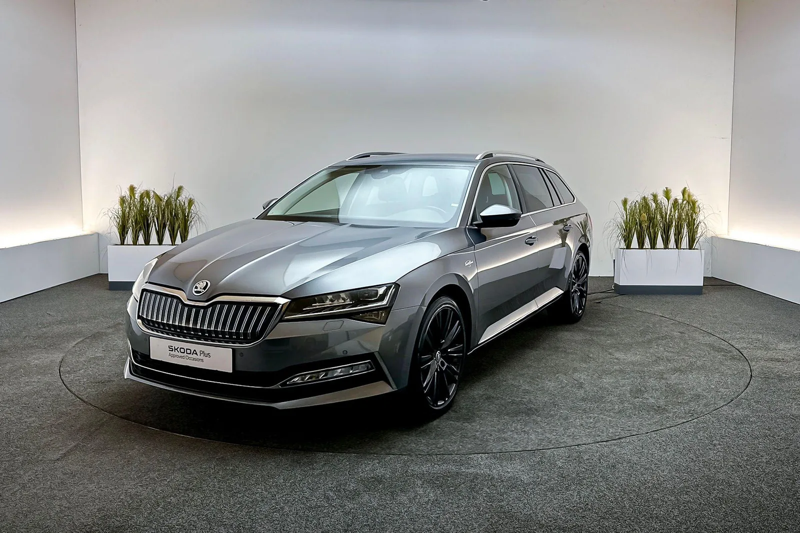 Škoda Superb (2023) — foto 1