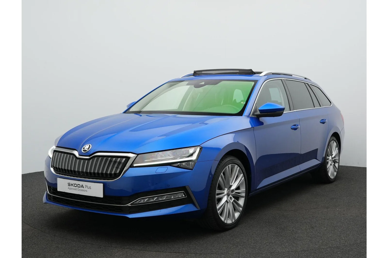 Škoda Superb (2023) — foto 1