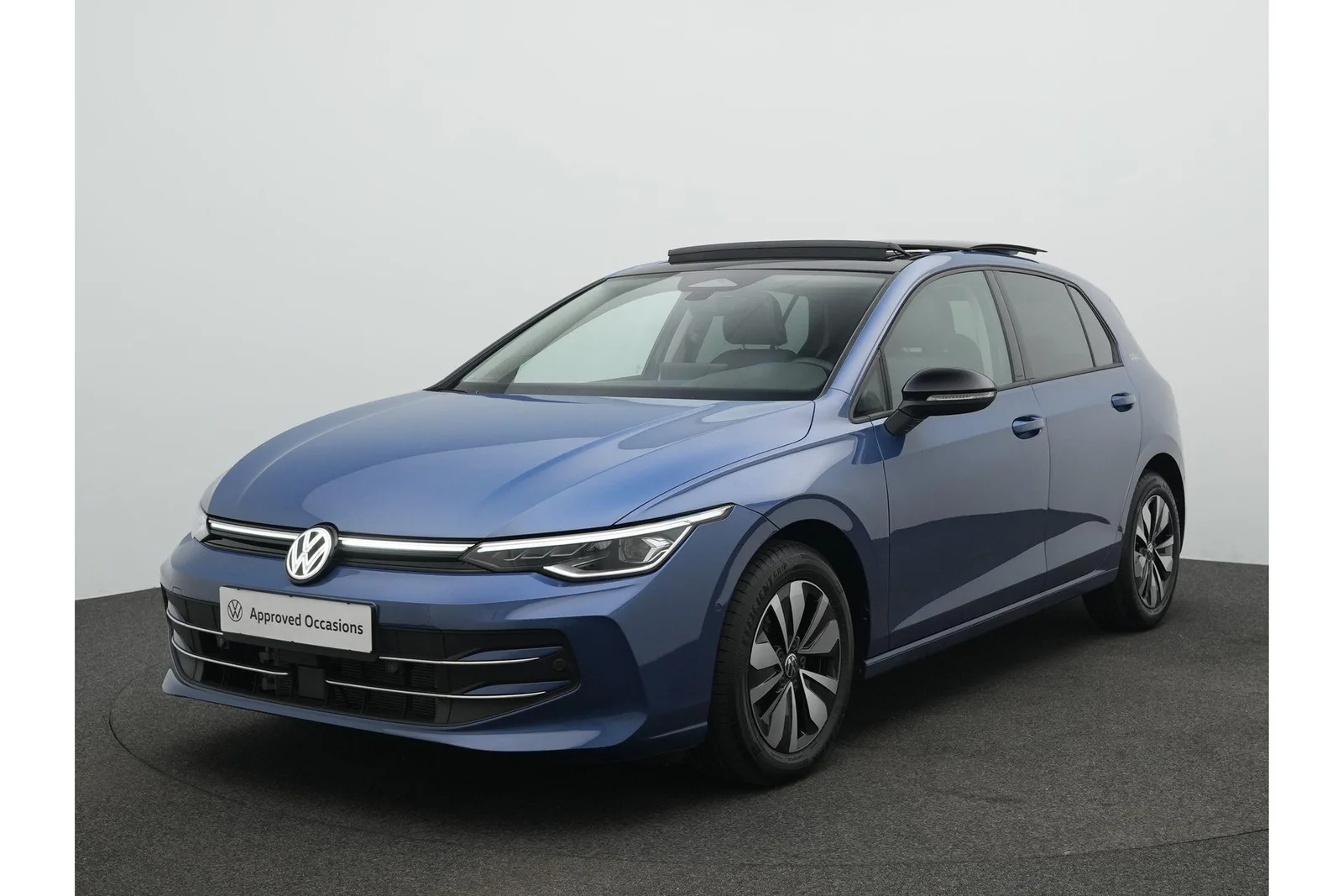Volkswagen Golf (2025) — foto 1