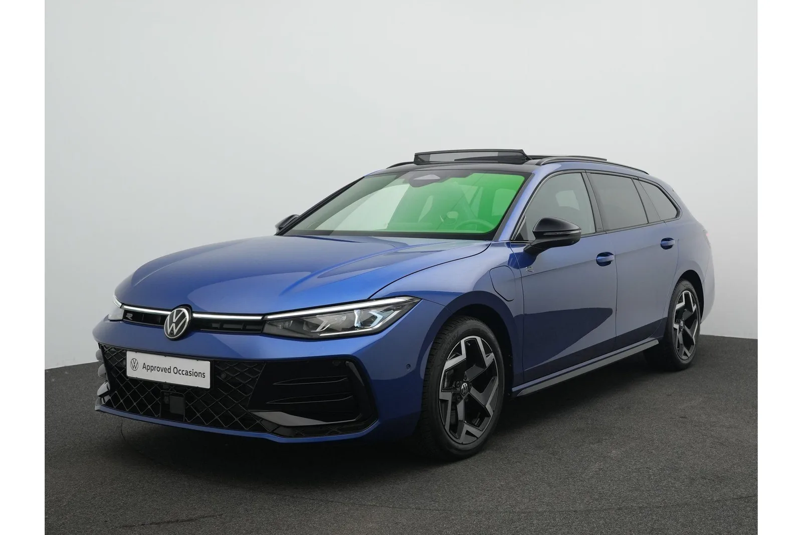 Volkswagen Passat (2025) — foto 1