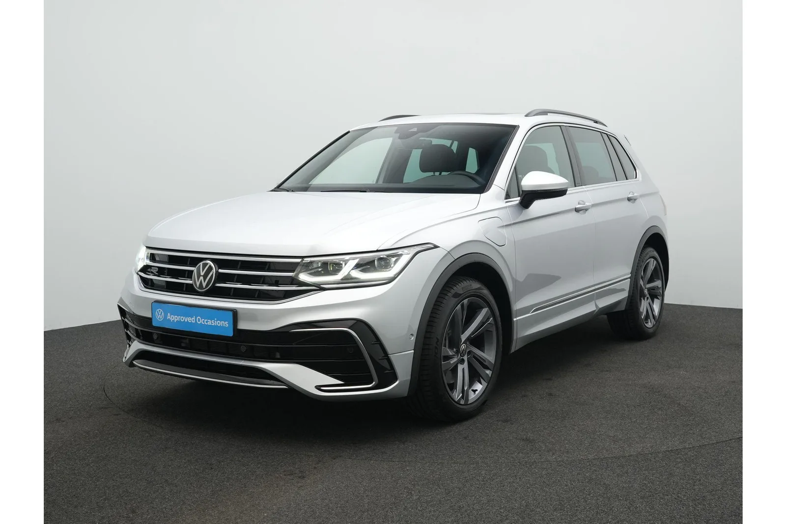 Volkswagen Tiguan (2023) — foto 1
