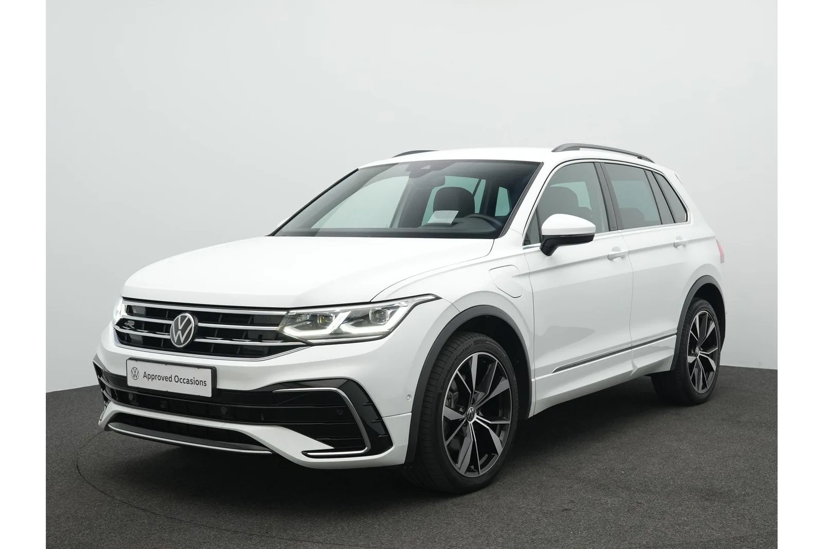 Volkswagen Tiguan (2022) — foto 1