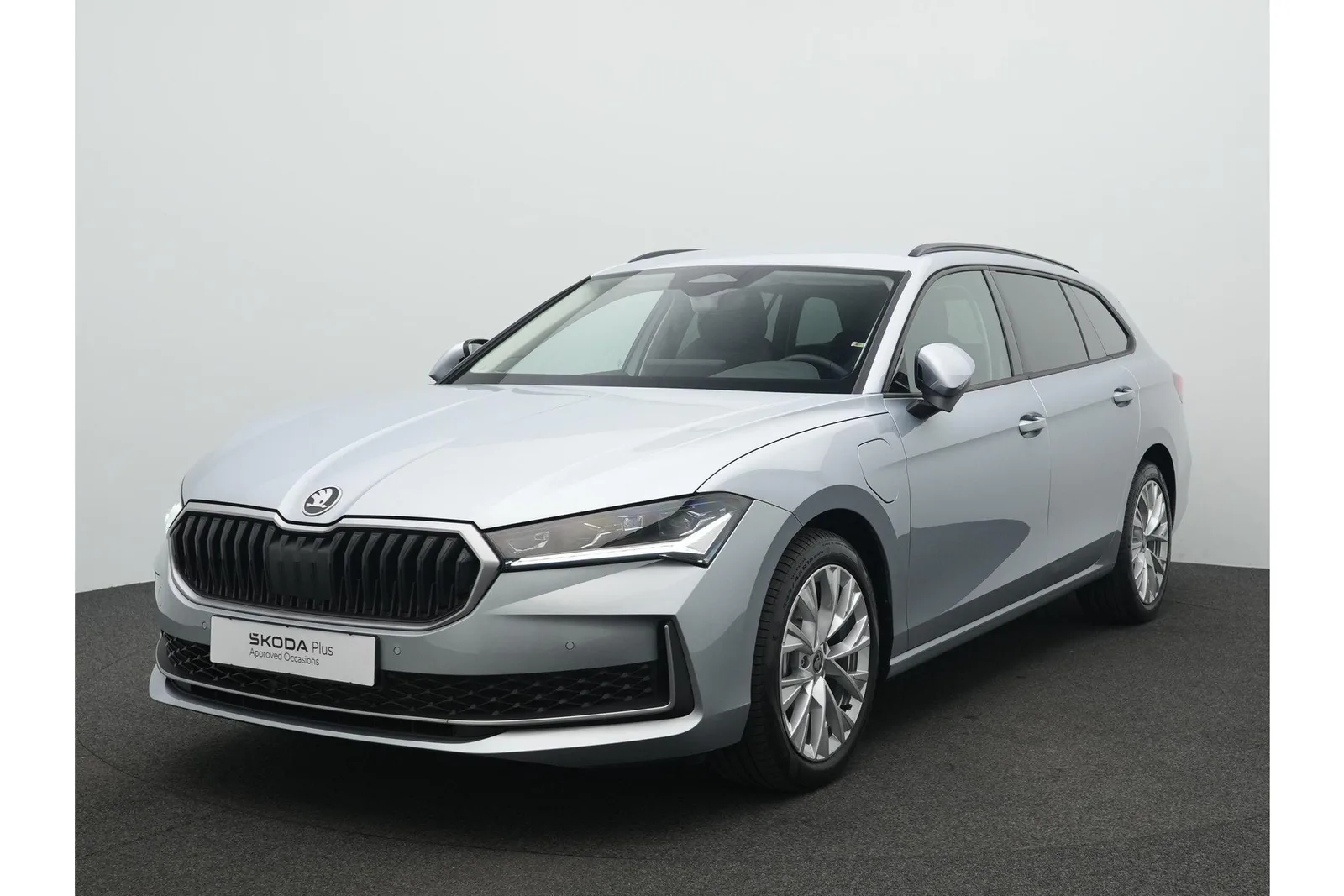 Škoda Superb (2025) — foto 1