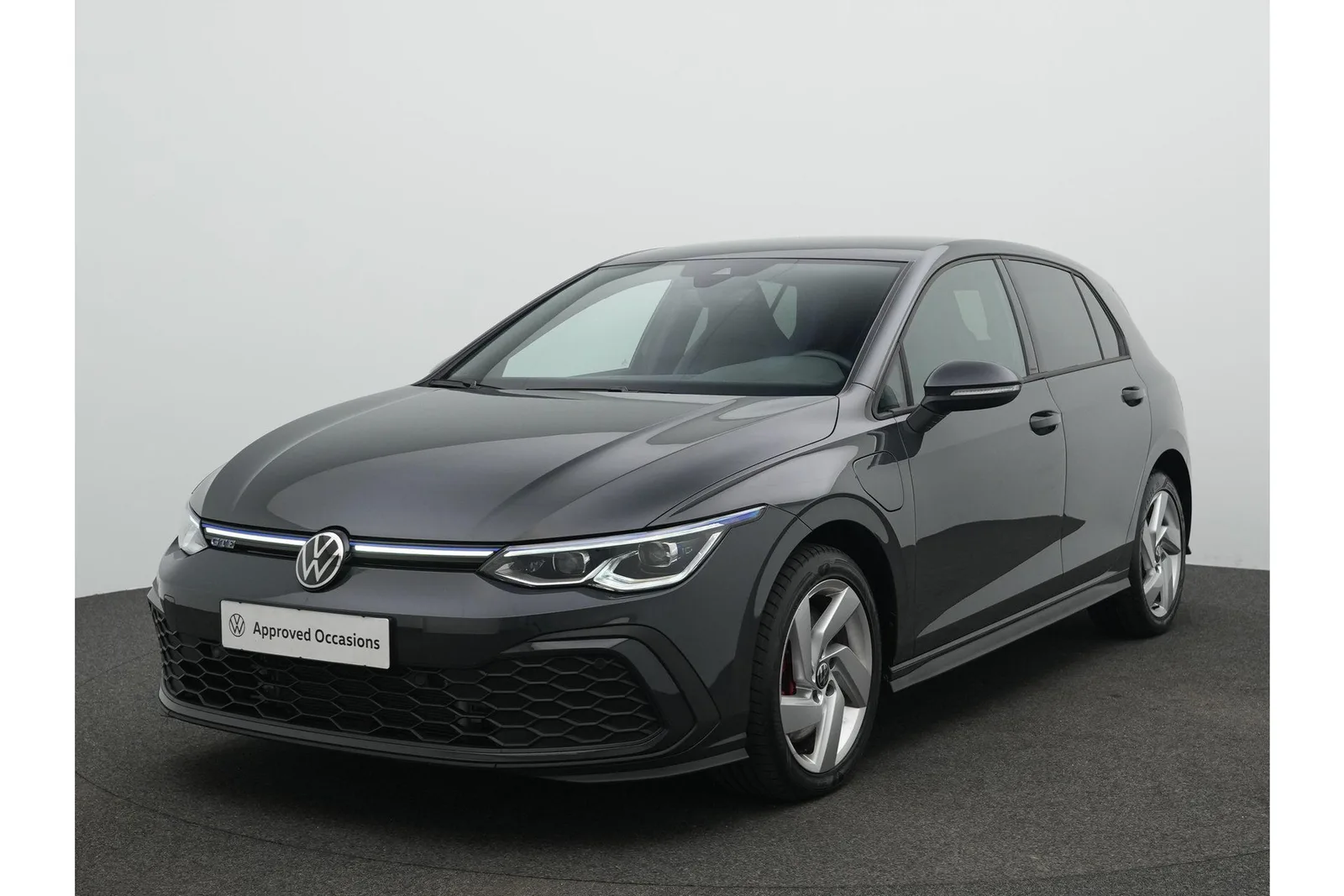 Volkswagen Golf (2022) — foto 1