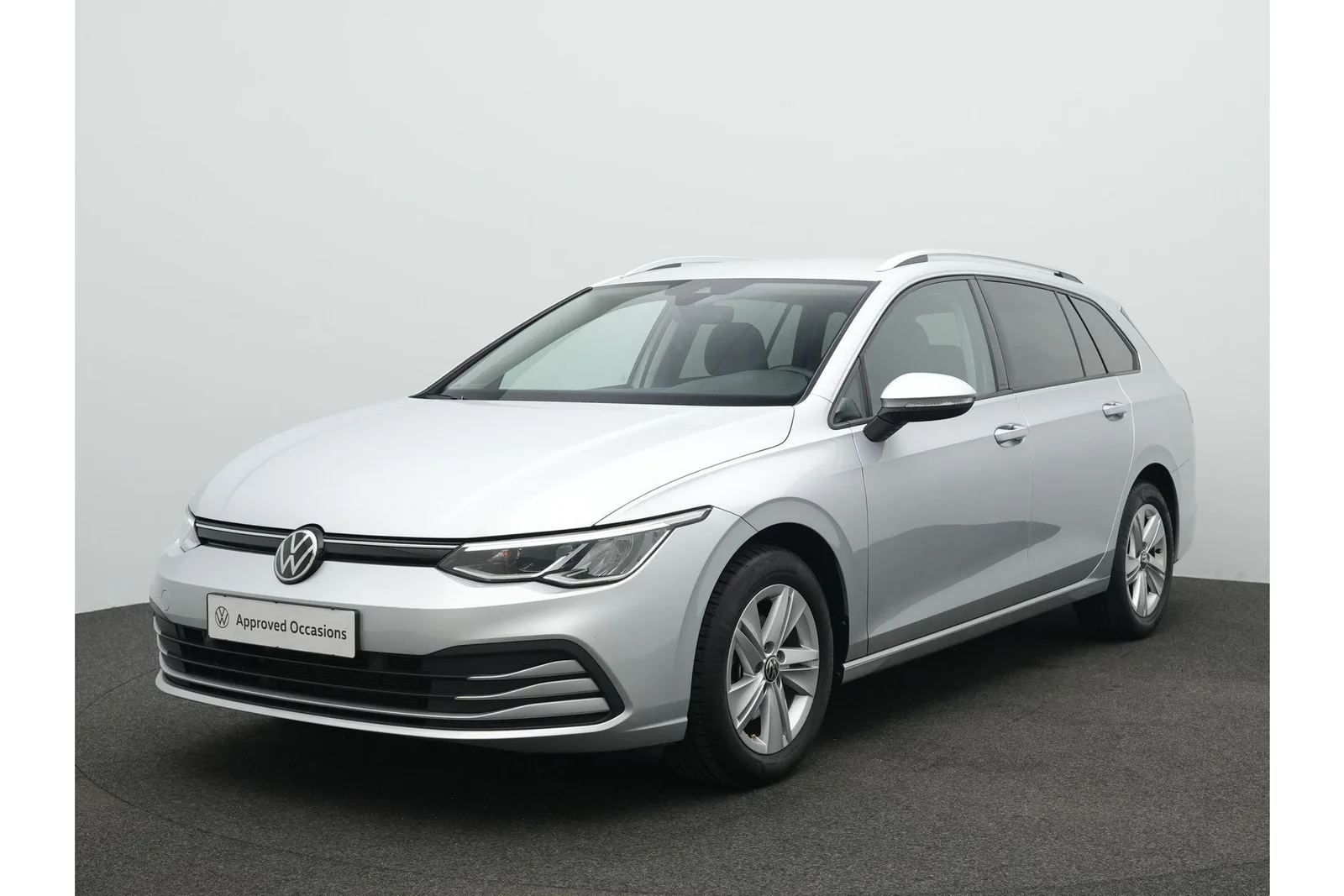 Volkswagen Golf (2021) — foto 1