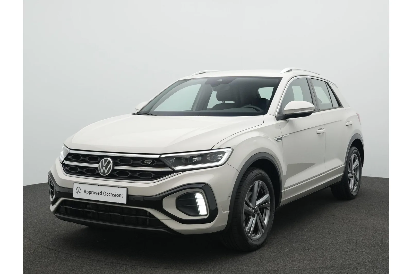Volkswagen T-Roc (2024) — foto 1