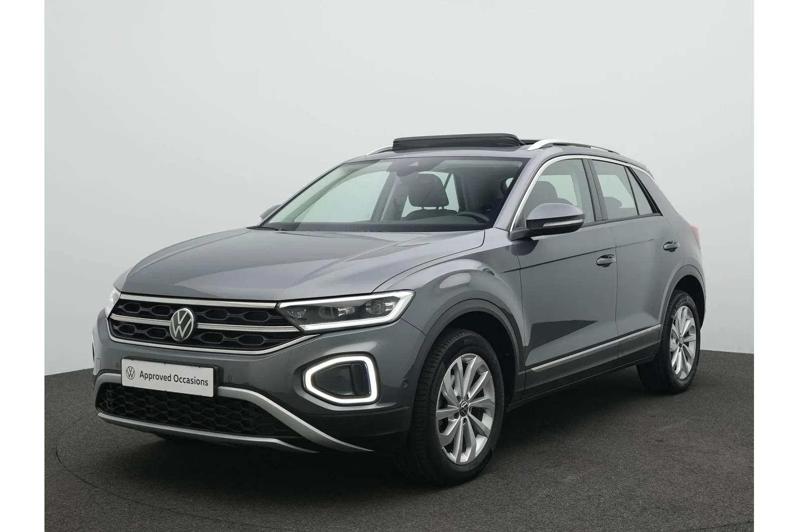 Volkswagen T-Roc (2023) — foto 1