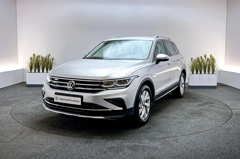 Volkswagen Tiguan (2021)