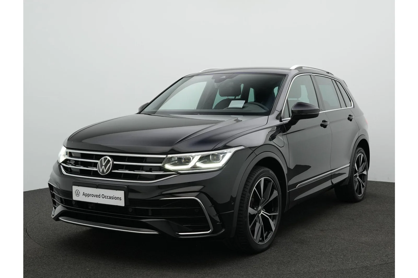 Volkswagen Tiguan (2022) — foto 1