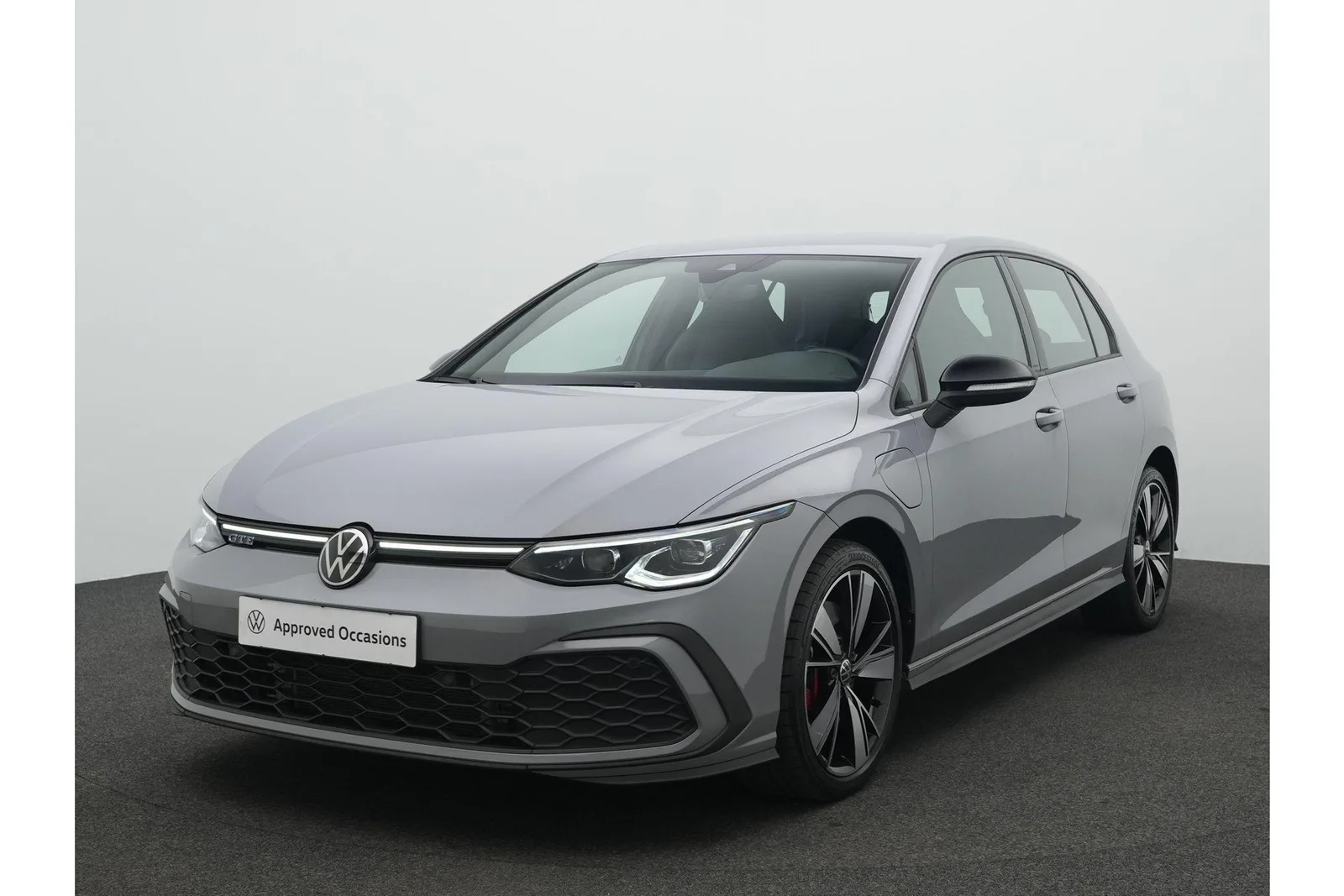 Volkswagen Golf (2023) — foto 1