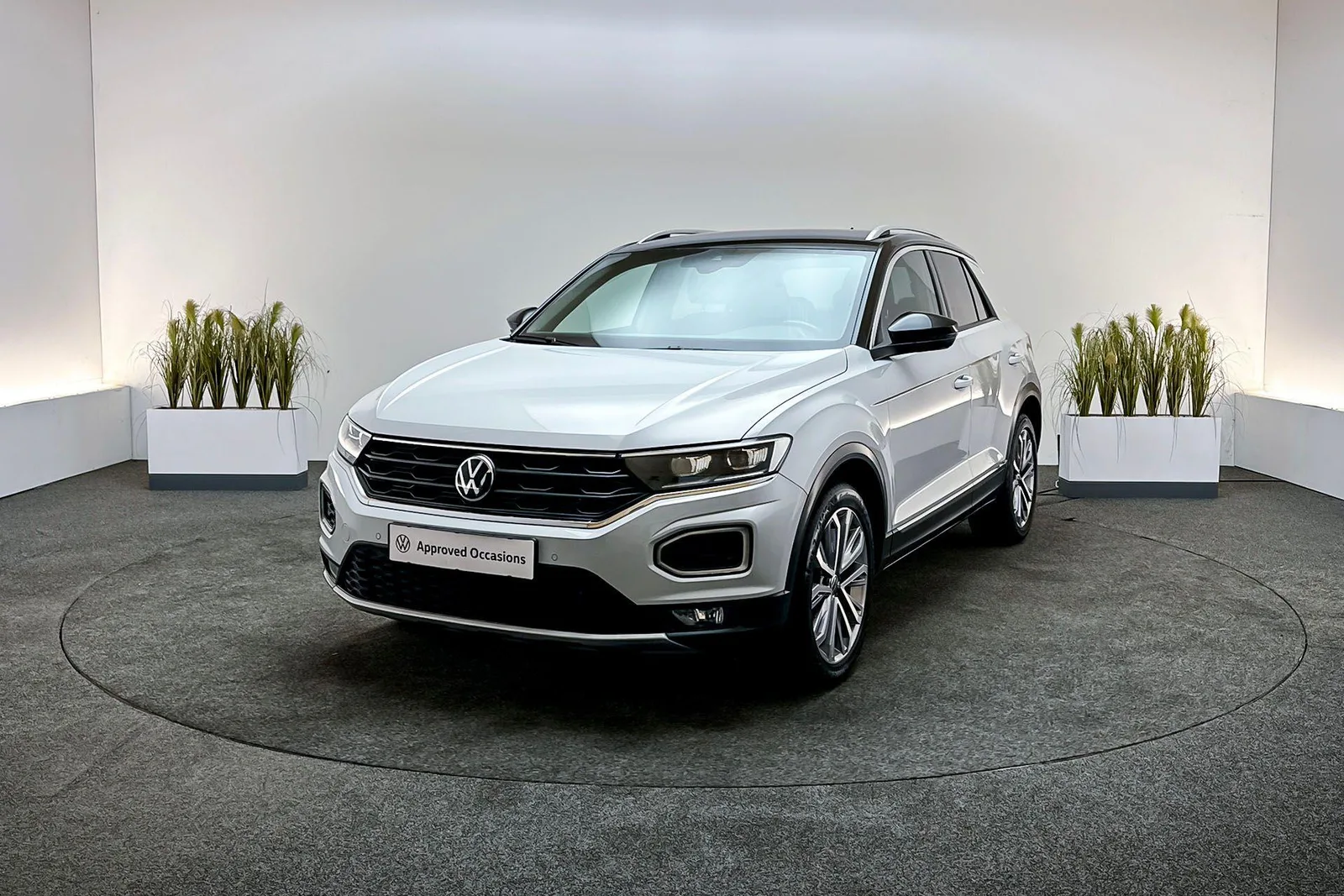 Volkswagen T-Roc (2021) — foto 1