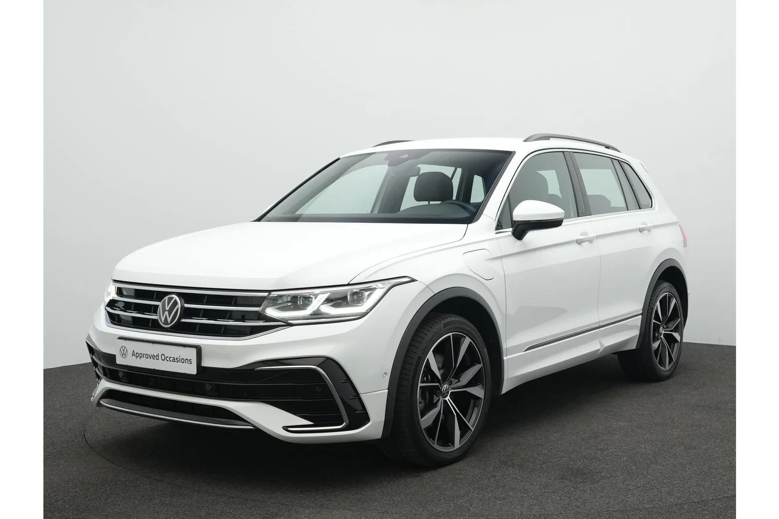Volkswagen Tiguan (2022) — foto 1