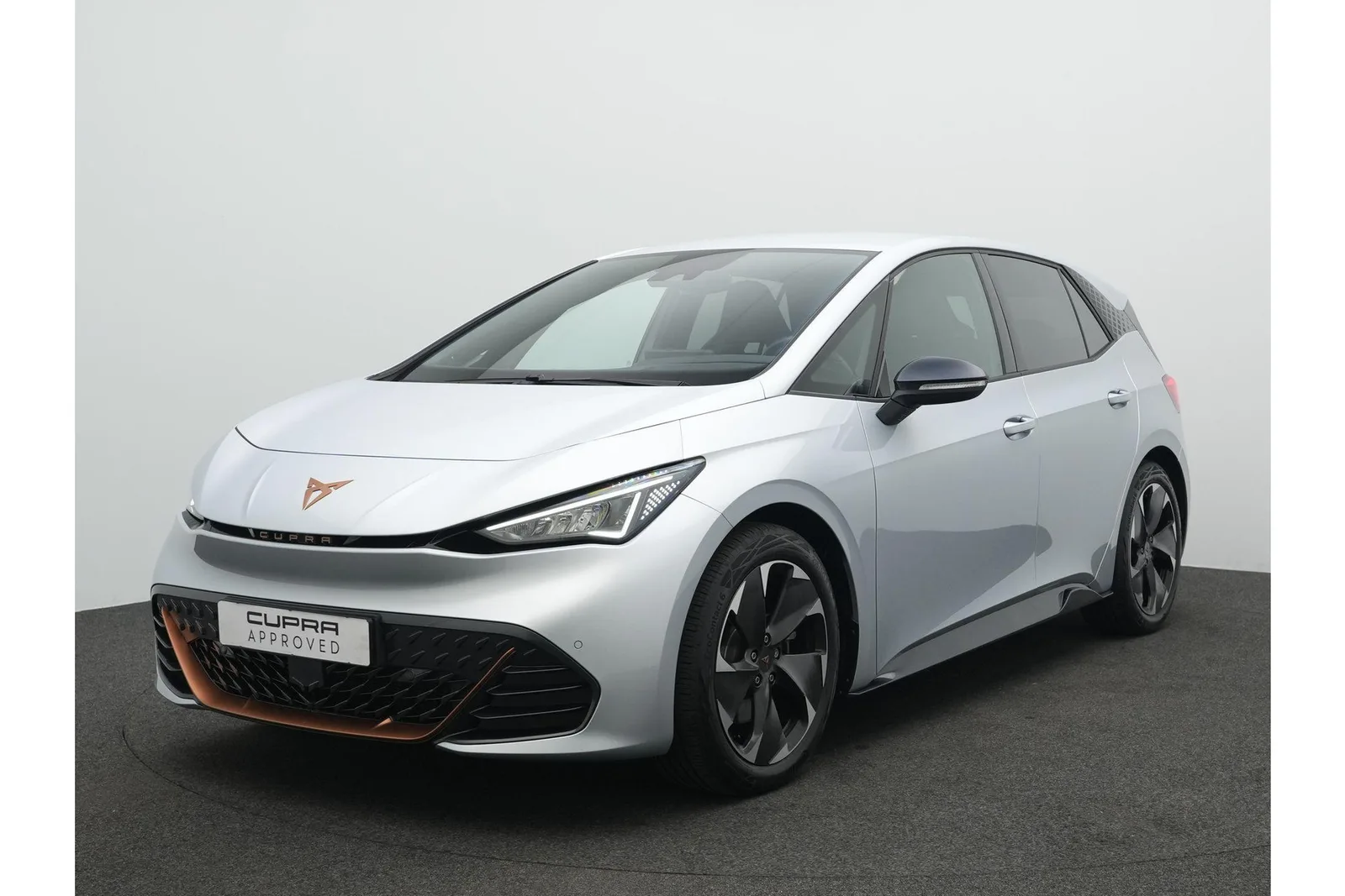 CUPRA Born (2024) — foto 1