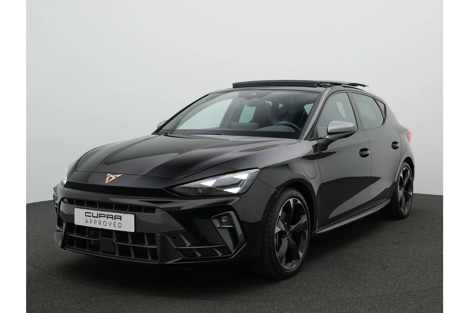CUPRA Leon (2025) — foto 1