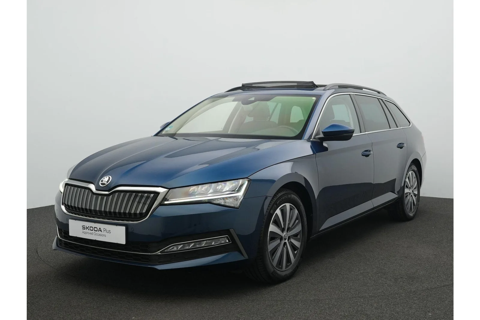 Škoda Superb (2023) — foto 1