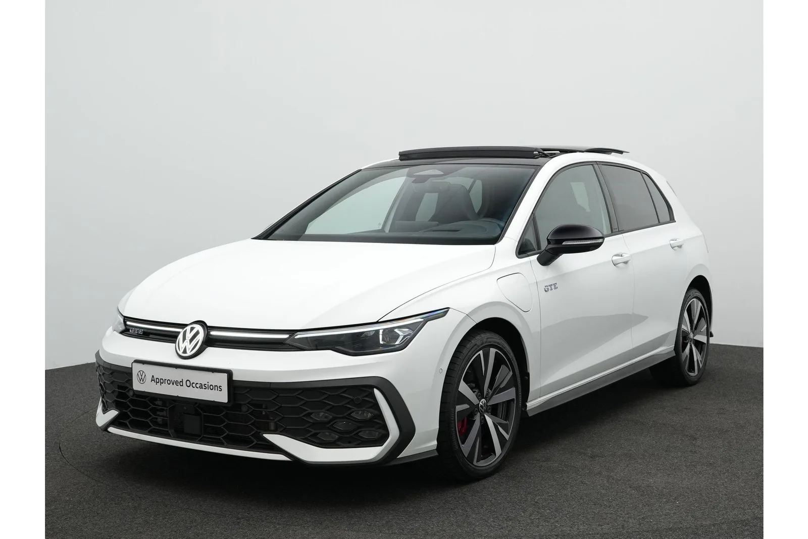 Volkswagen Golf (2025) — foto 1