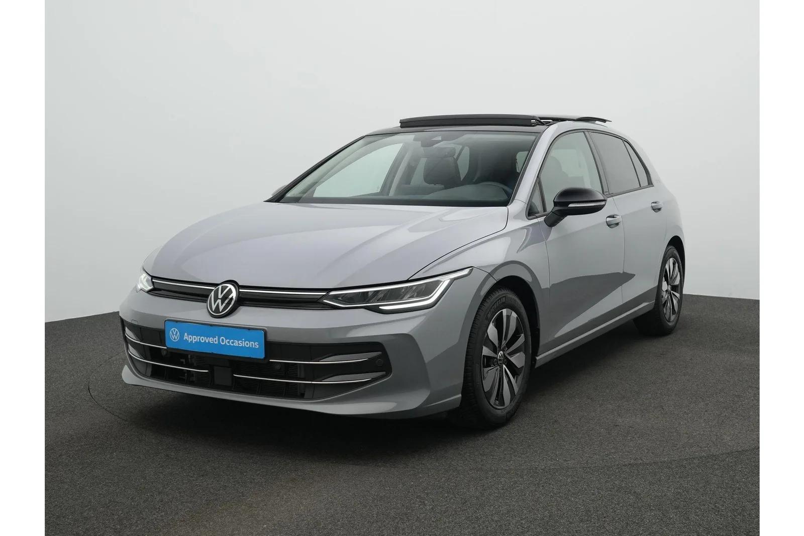 Volkswagen Golf (2025) — foto 1