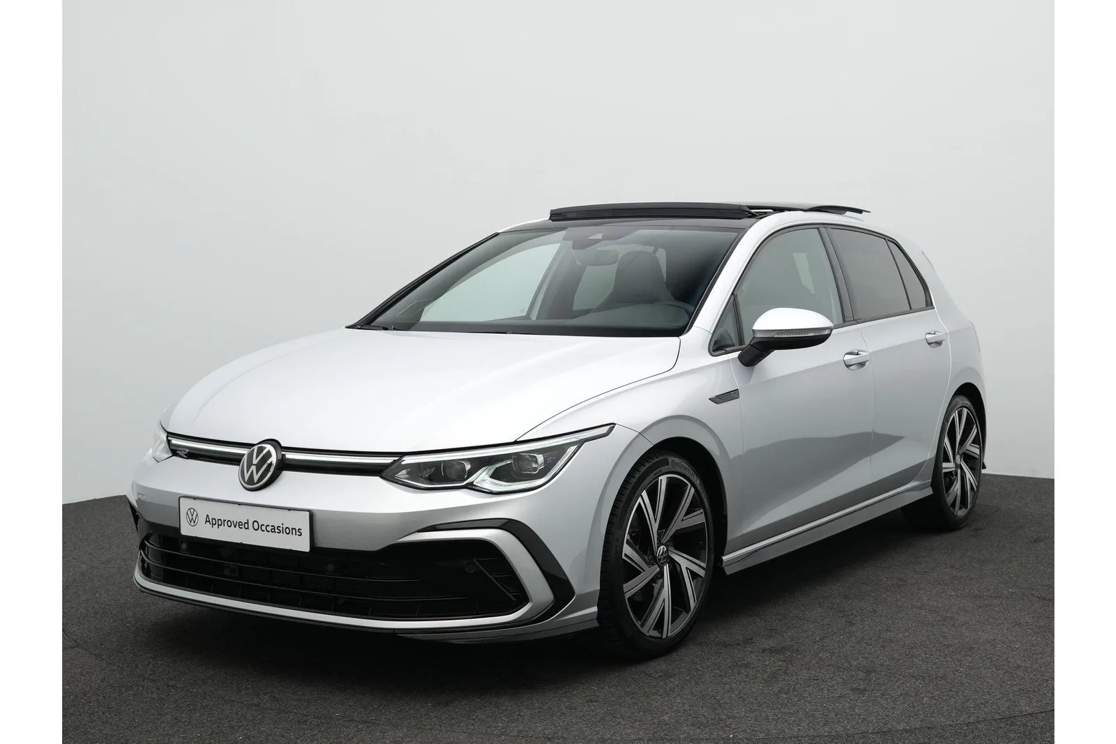 Volkswagen Golf (2021) — foto 1