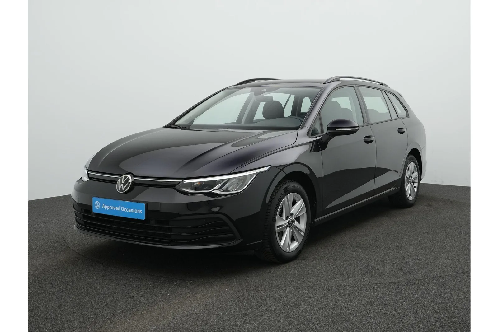 Volkswagen Golf (2024) — foto 1