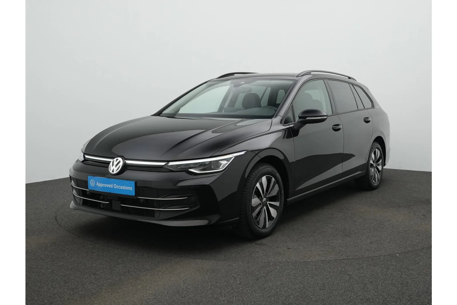 Volkswagen Golf (2025) — foto 1