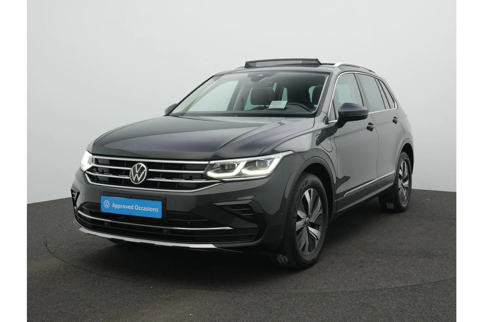 Volkswagen Tiguan (2022) — foto 1