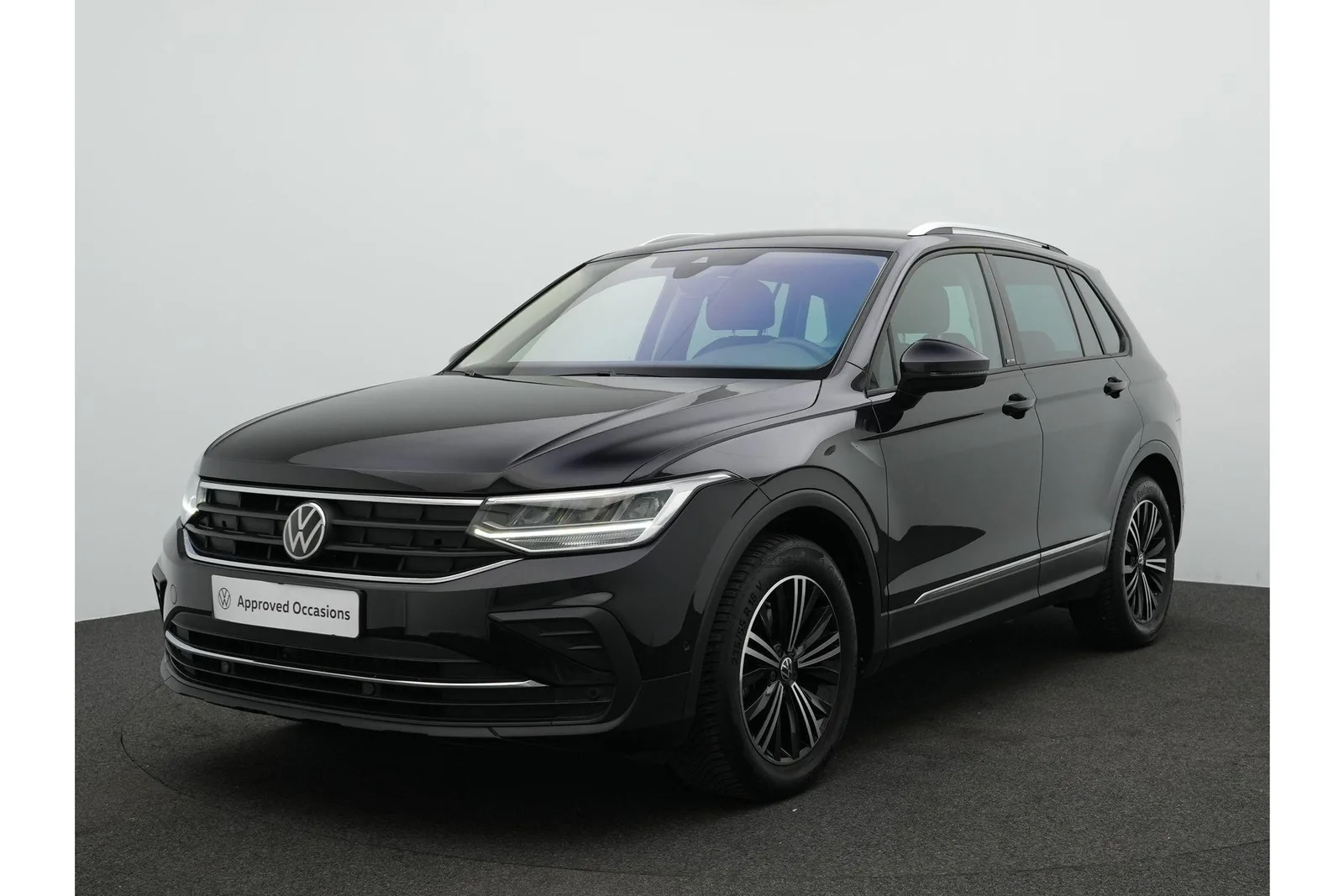 Volkswagen Tiguan (2022) — foto 1