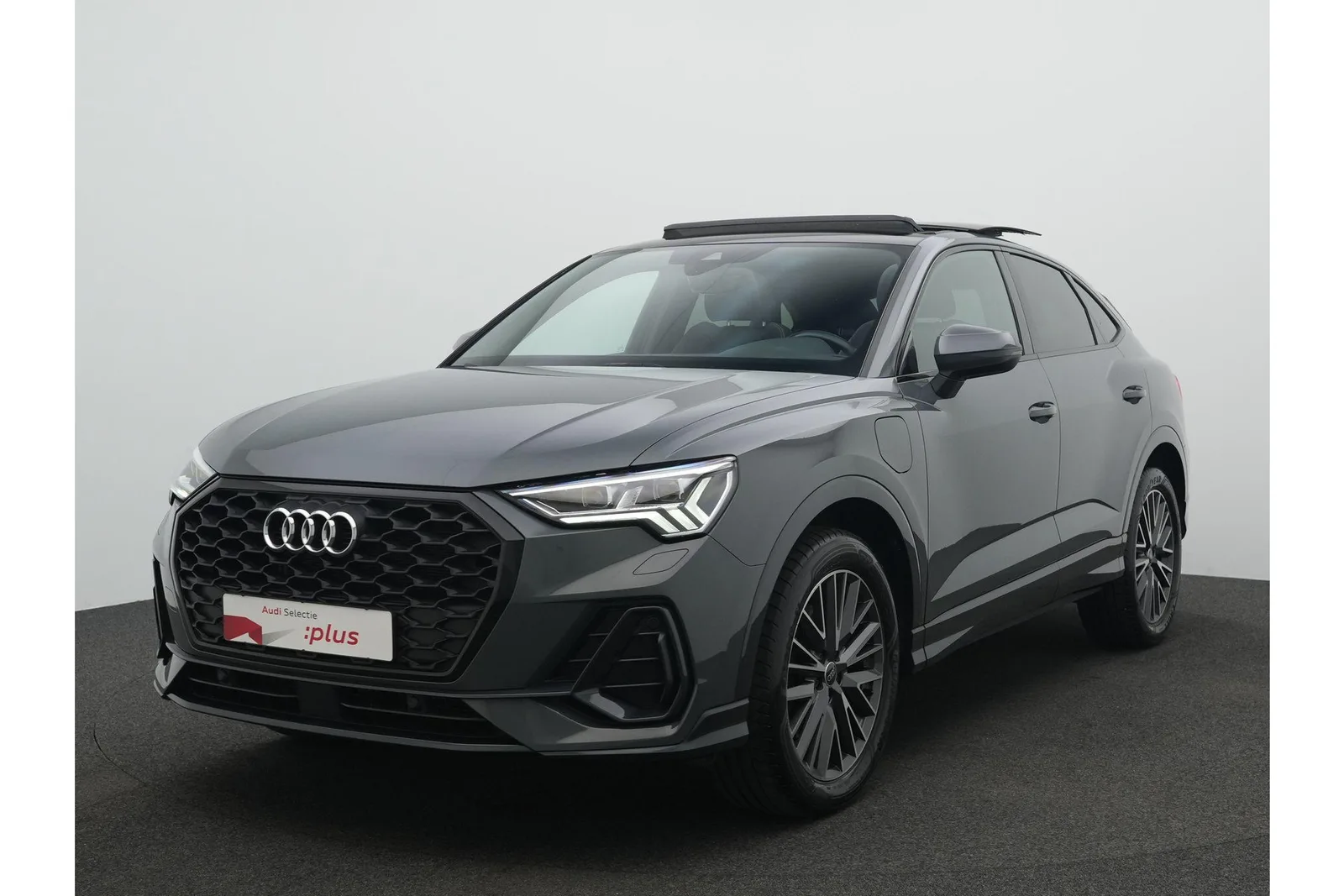 Audi Q3 (2022) — foto 1