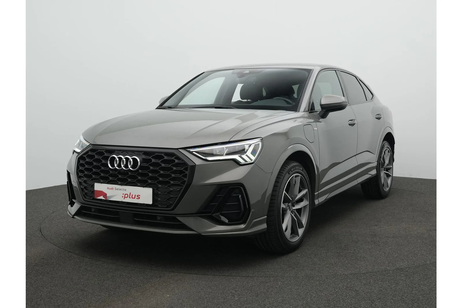 Audi Q3 (2023) — foto 1