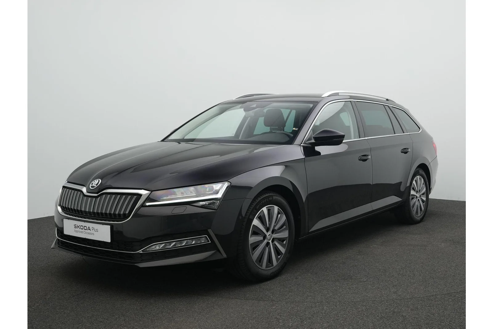 Škoda Superb (2023) — foto 1