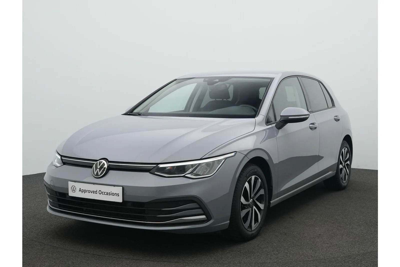 Volkswagen Golf (2022) — foto 1