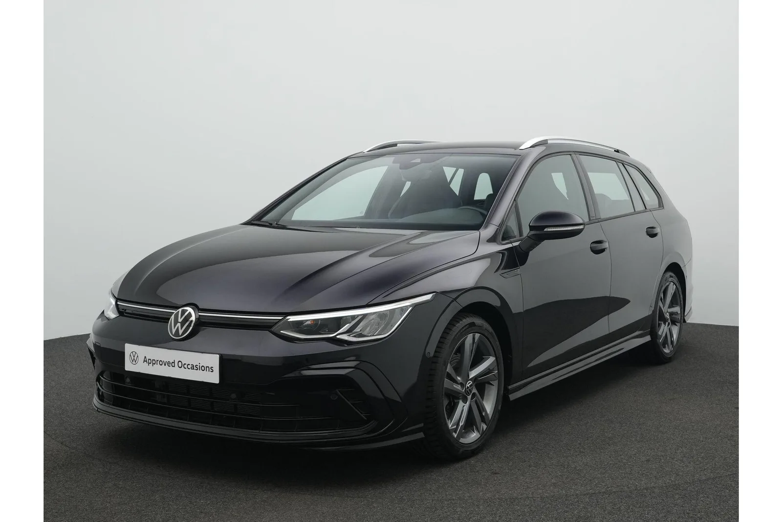 Volkswagen Golf (2022) — foto 1