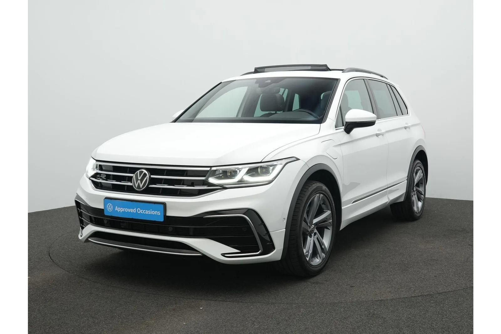 Volkswagen Tiguan (2022) — foto 1